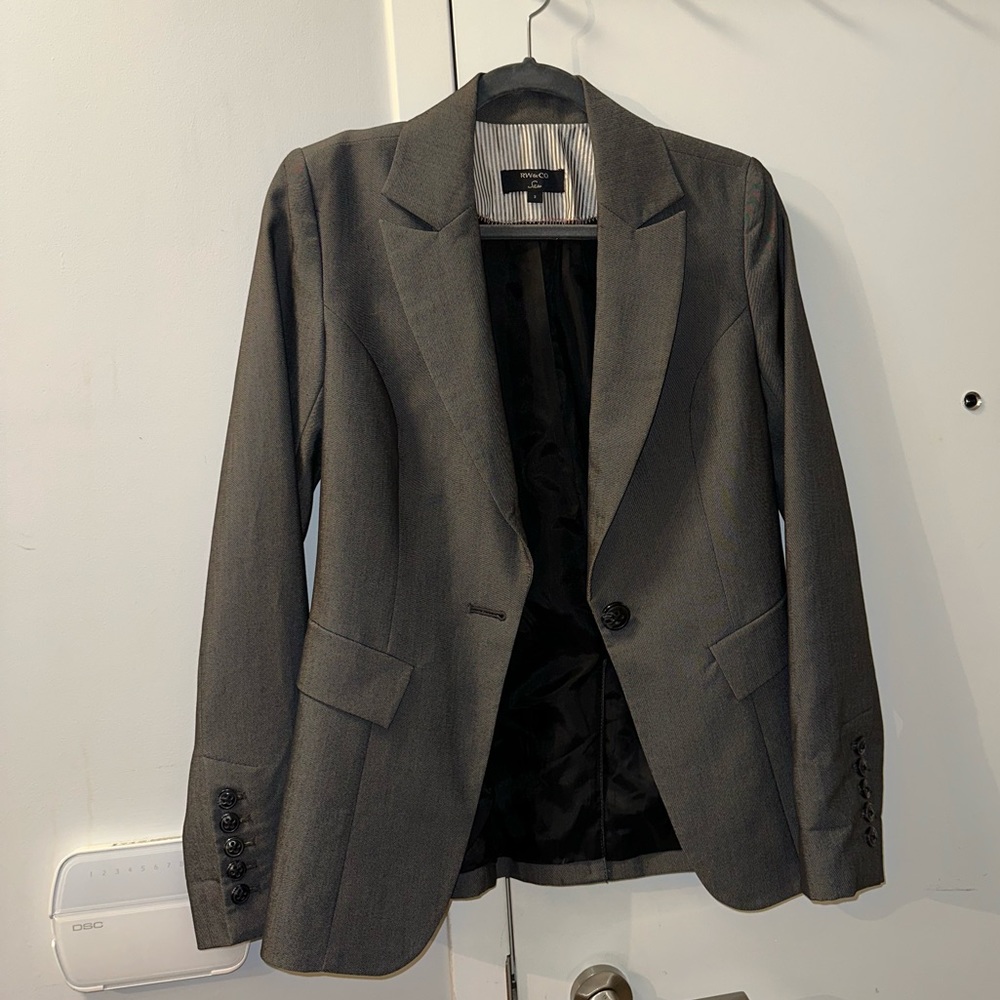 RW&Co. Dark grey blazer